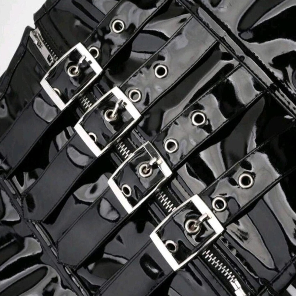 Black Patent Underbust Corset with Front Buckles - Picture 4 of 8